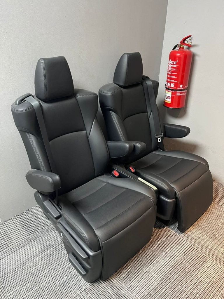 30S PILOT SEAT LEATHER MANUAL ORI JAPAN